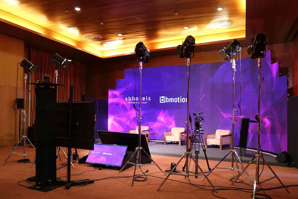 SB HOTELS consolidates its offer for virtual and hybrid events in Barcelona - SB Hotels